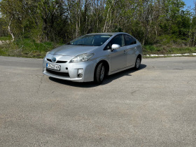 Toyota Prius ГАЗ, снимка 2
