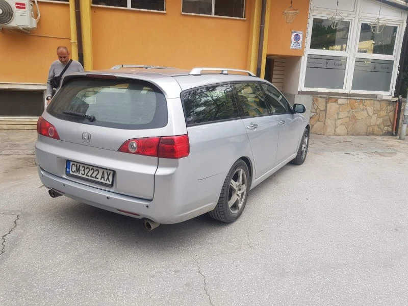 Honda Accord Tourer 2.4 i-Vtec automatic , снимка 2 - Автомобили и джипове - 45859765