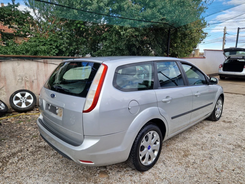 Ford Focus 1.6i 116к.с. ПЕРФЕКТЕН, снимка 4 - Автомобили и джипове - 47305411