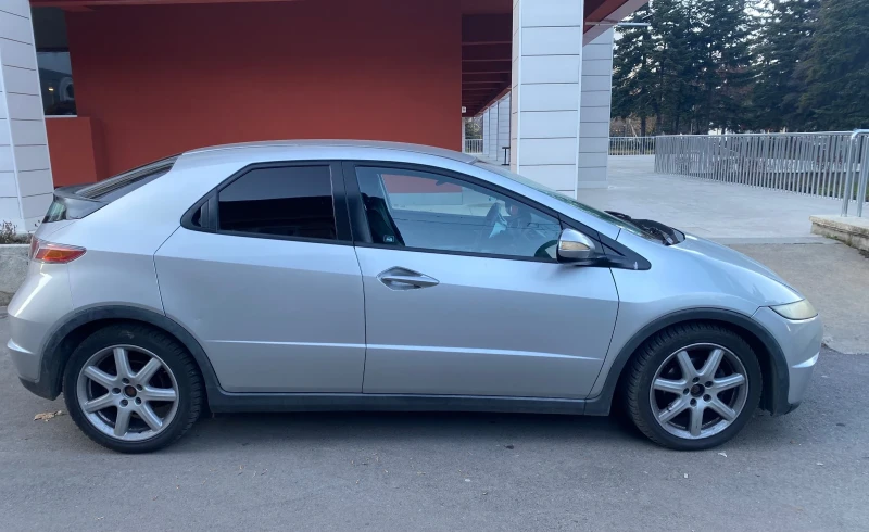 Honda Civic I-ctdi, снимка 2 - Автомобили и джипове - 48120930