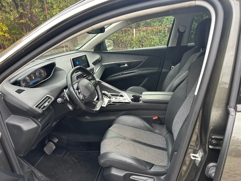 Peugeot 3008 1.2 PureTech Allure, снимка 12 - Автомобили и джипове - 48795287