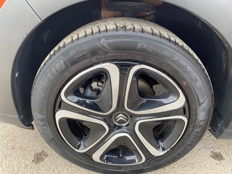 Citroen C3 1.2i, снимка 16 - Автомобили и джипове - 50327998
