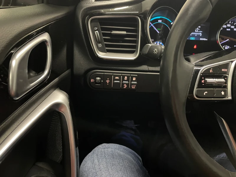 Kia Ceed 1.6 PHEV(Plug-in hybrid), снимка 10 - Автомобили и джипове - 52285599