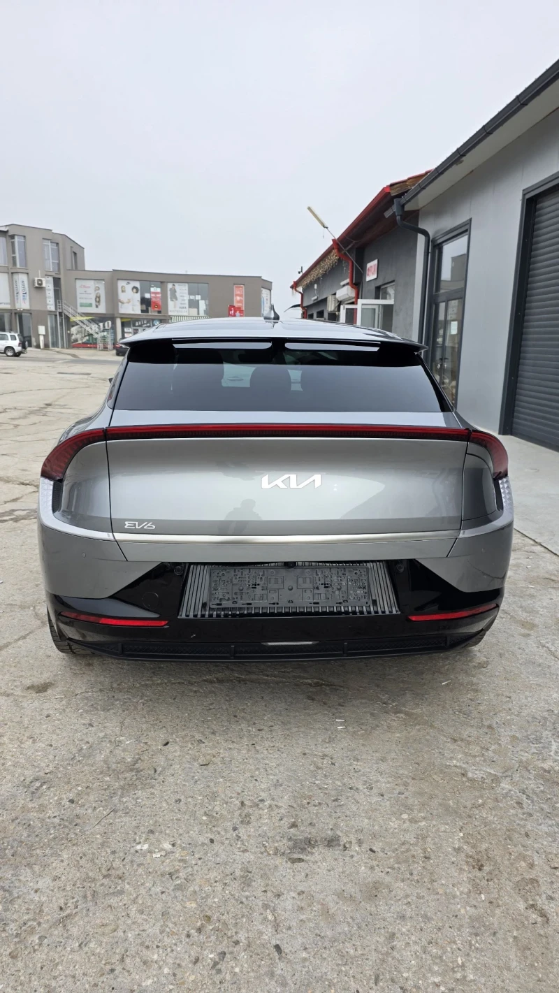Kia EV6, снимка 8 - Автомобили и джипове - 51791009
