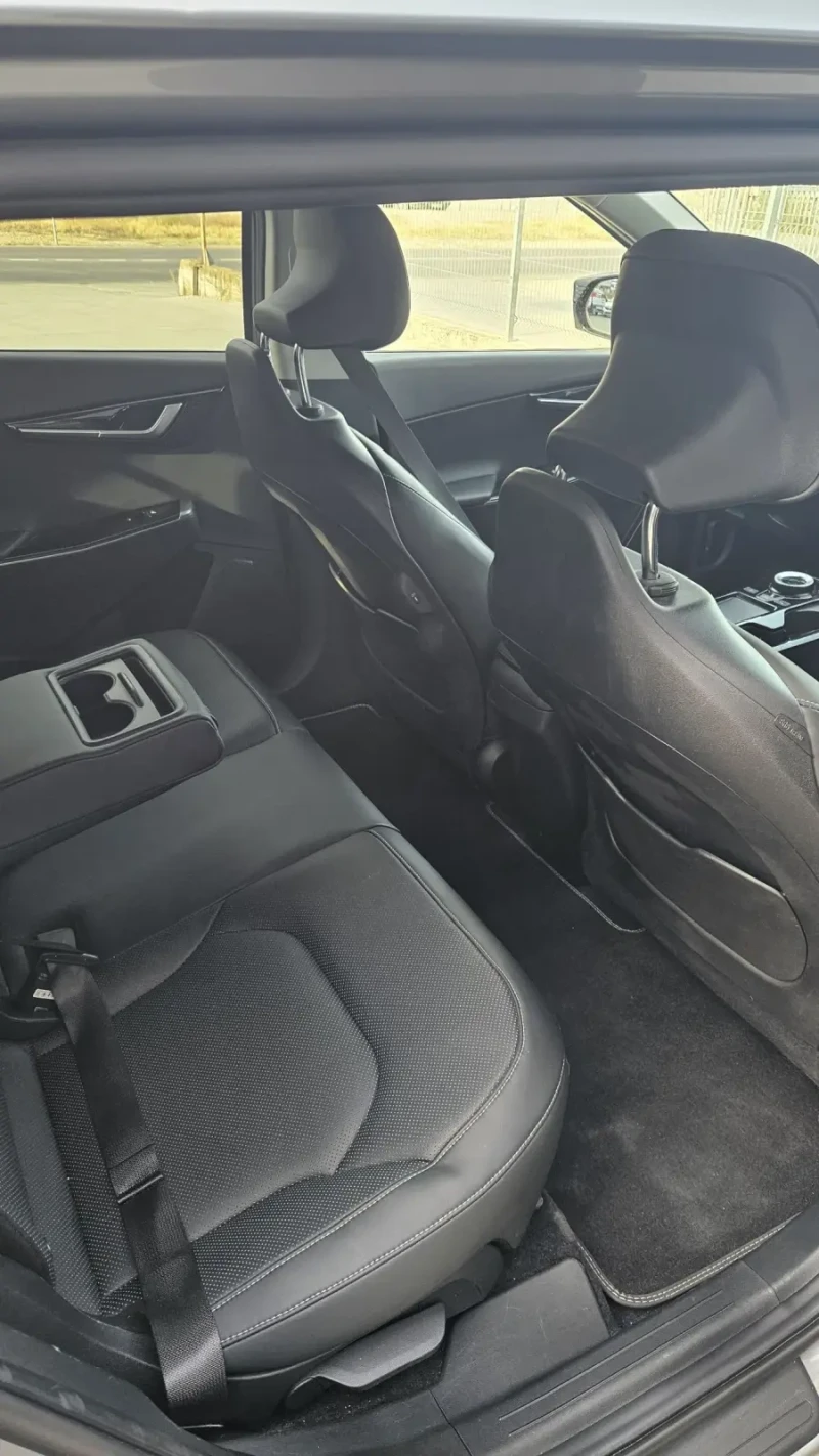 Kia EV6, снимка 2 - Автомобили и джипове - 51791009