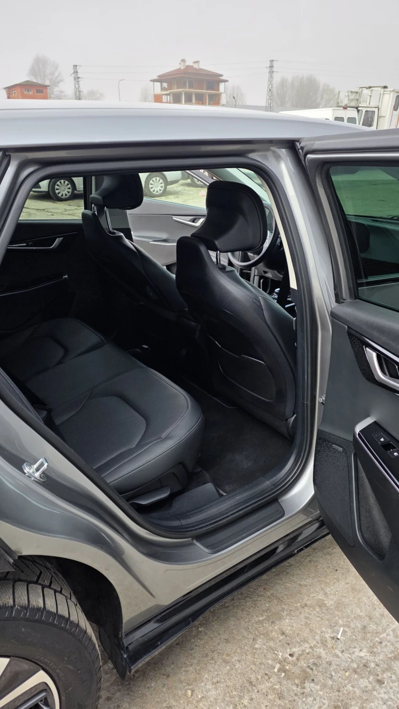 Kia EV6, снимка 14 - Автомобили и джипове - 51791009