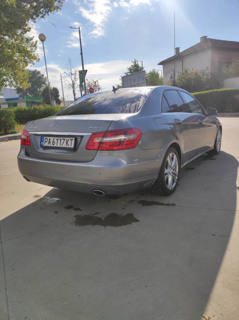 Mercedes-Benz E 350 4 matik , снимка 4 - Автомобили и джипове - 52242116
