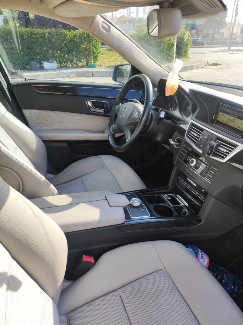 Mercedes-Benz E 350 4 matik , снимка 7 - Автомобили и джипове - 52242116