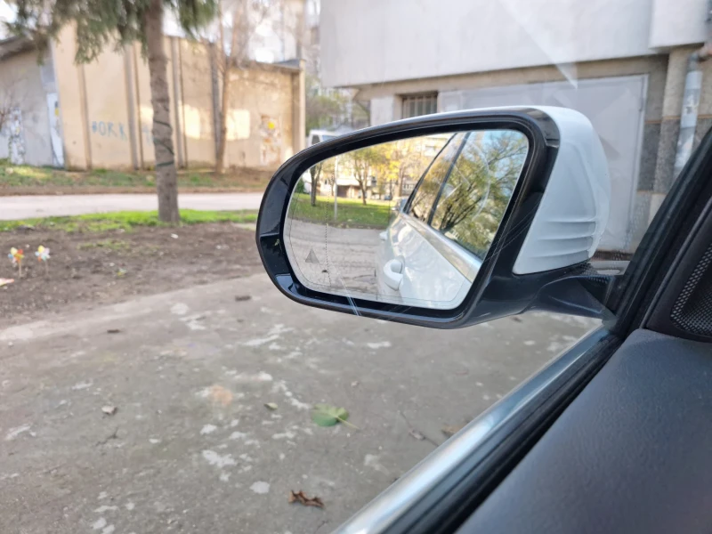 Mercedes-Benz E 220, снимка 16 - Автомобили и джипове - 52493924