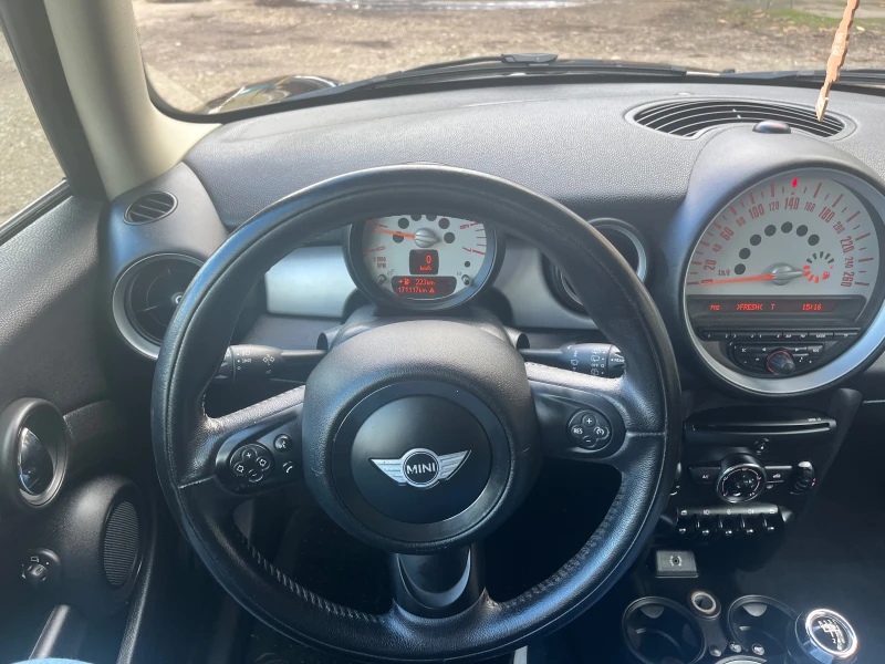 Mini Cooper Cooper D, снимка 10 - Автомобили и джипове - 52501756