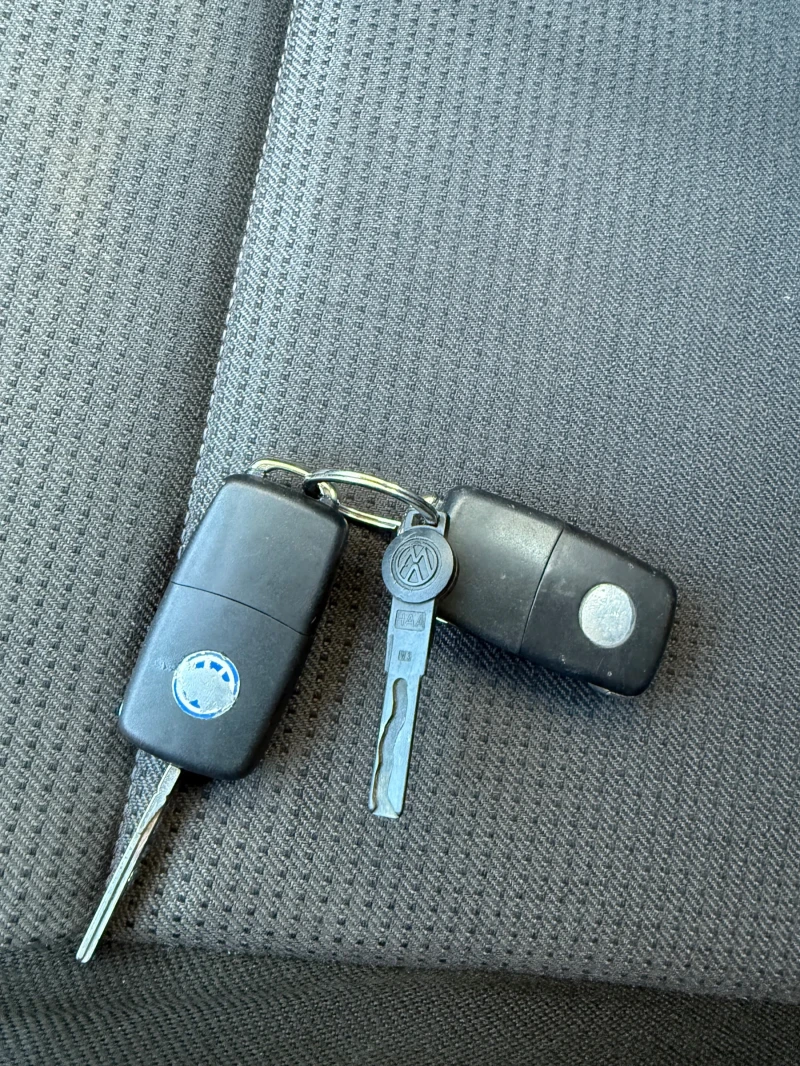 VW Golf, снимка 15 - Автомобили и джипове - 52857408