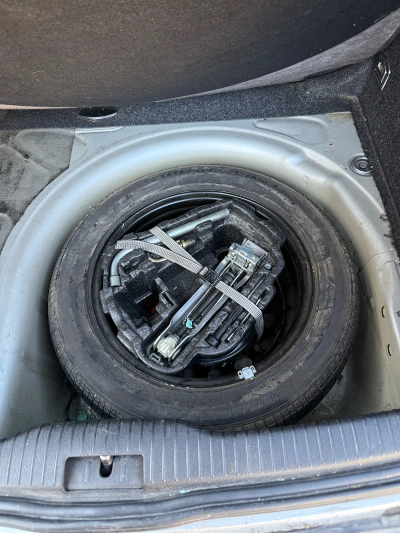 VW Golf, снимка 13 - Автомобили и джипове - 52857408