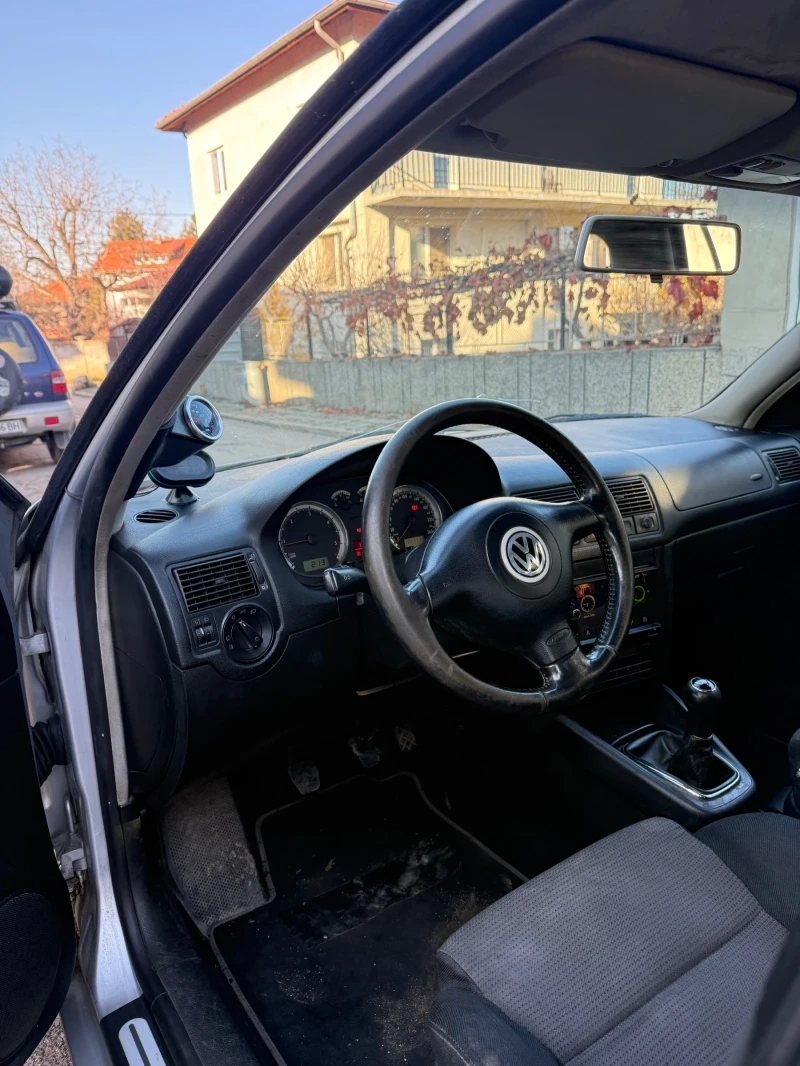 VW Golf, снимка 5 - Автомобили и джипове - 52857408