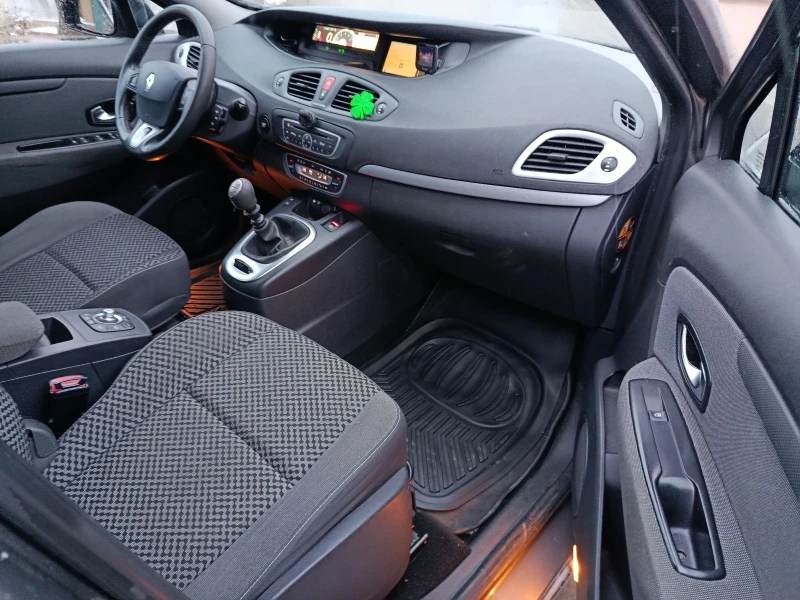 Renault Scenic 1.6dci 130k Навигация Камера Кей лес 2011г , снимка 11 - Автомобили и джипове - 53066504