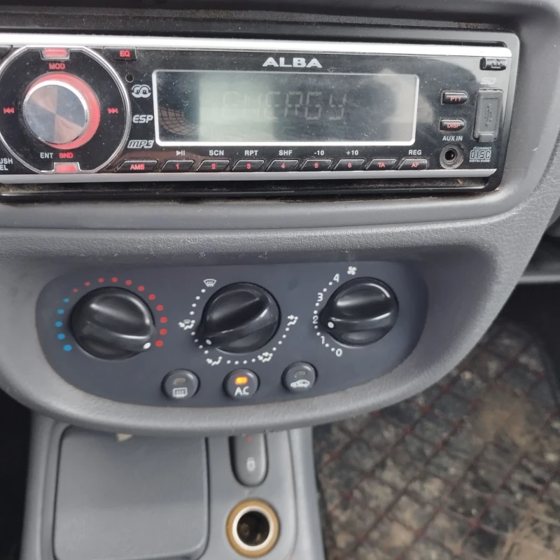 Renault Clio 1200, снимка 3 - Автомобили и джипове - 53220579