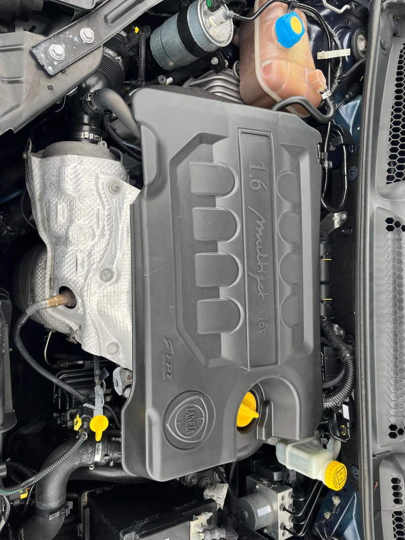 Lancia Delta 1.6m-jet-120-ITALIA, снимка 14 - Автомобили и джипове - 53348079