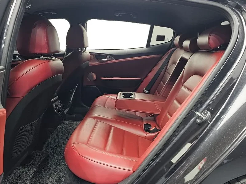 Kia Stinger  3.3 Turbo Awd Gt, снимка 11 - Автомобили и джипове - 56357117