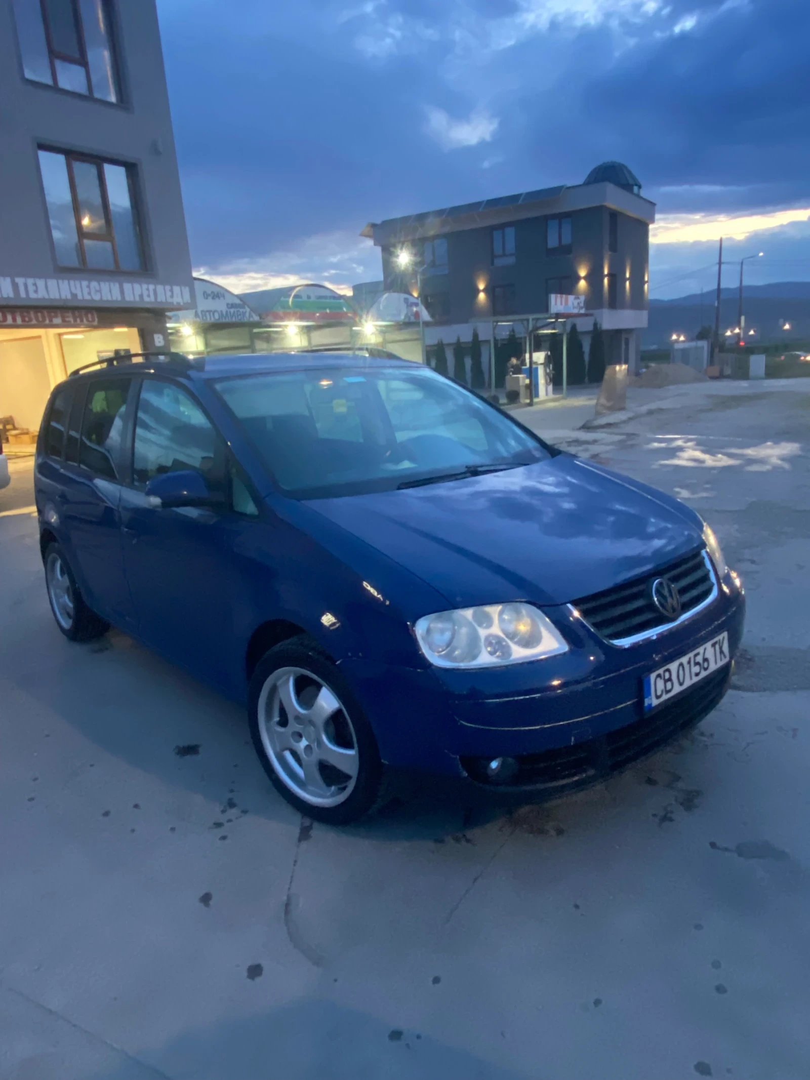 VW Touran 2.0 D 140  - изображение 4