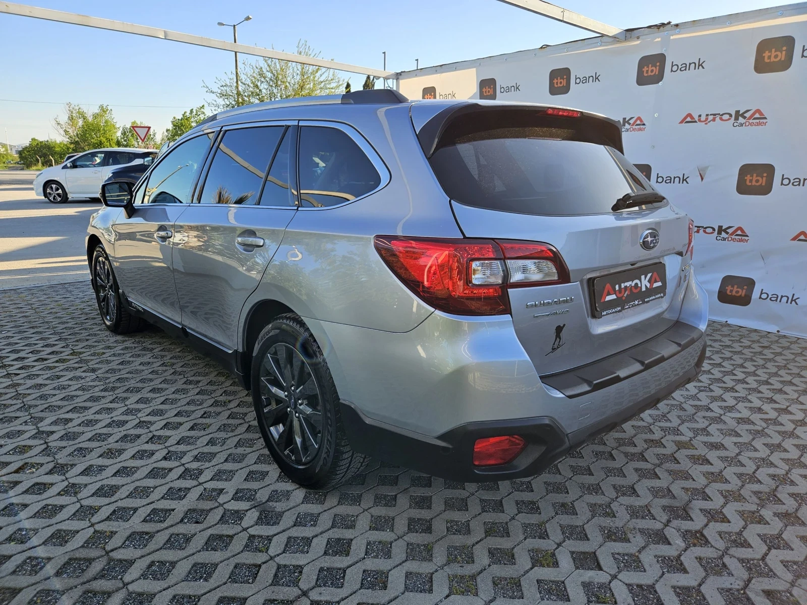 Subaru Outback 2.0D-150кс= 4х4= АВТОМАТ= ДИСТРОНИК= КАМЕРА= НАВИ - изображение 5