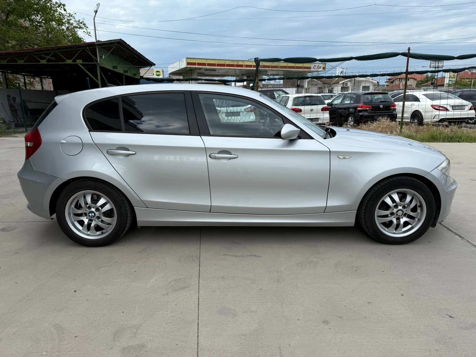 BMW 120 Автоматик - изображение 7