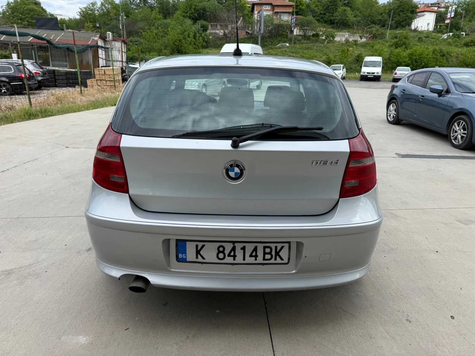 BMW 120 Автоматик - изображение 5