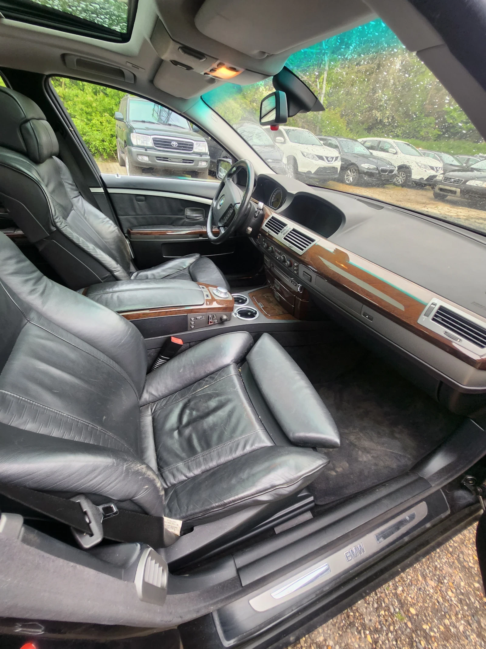 BMW 740 Sedan - изображение 6
