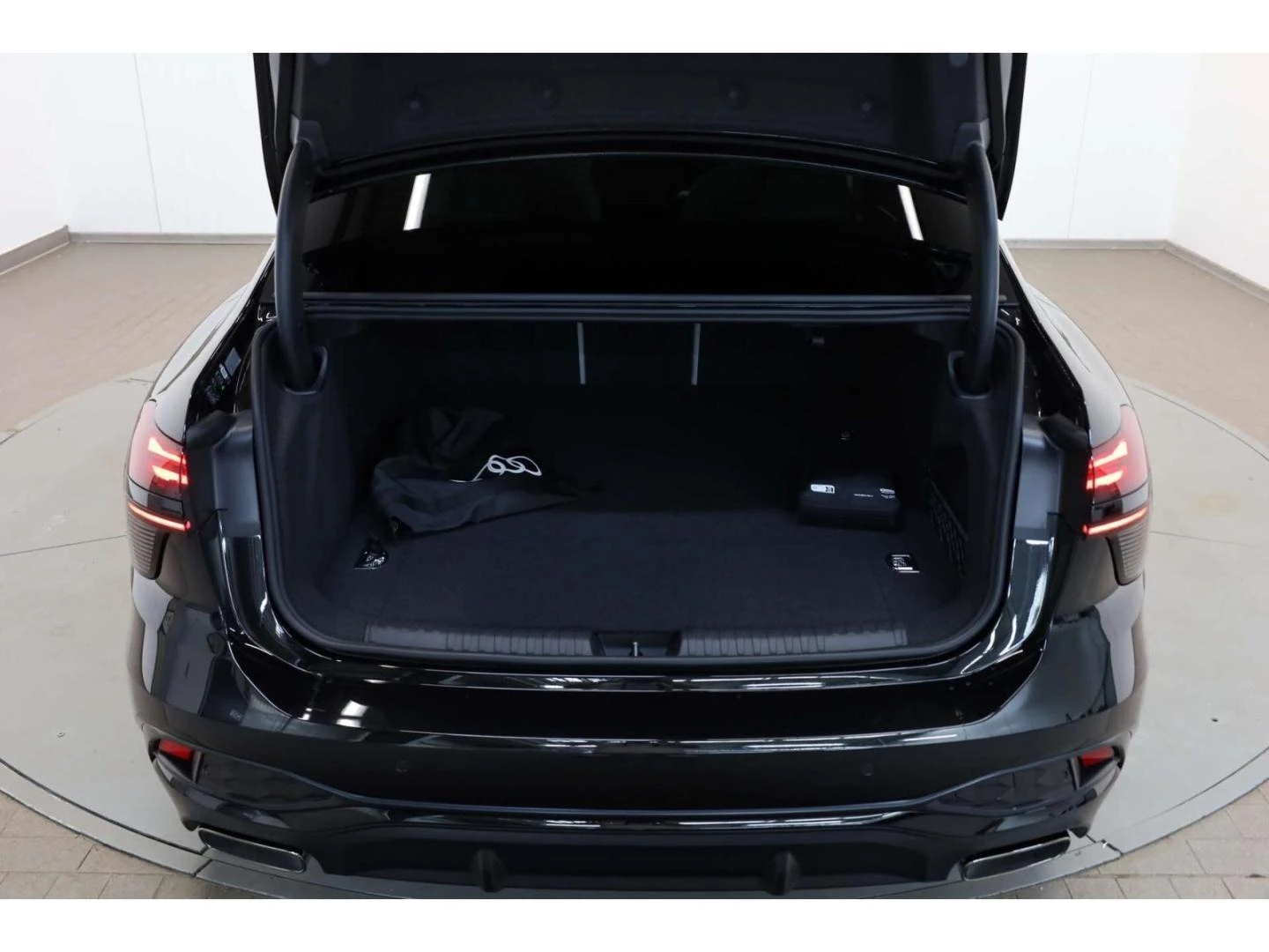 Audi A6 E-HYBRID QUATTRO S-LINE PANO B&O HEAD UP 360 | Mobile.bg   17