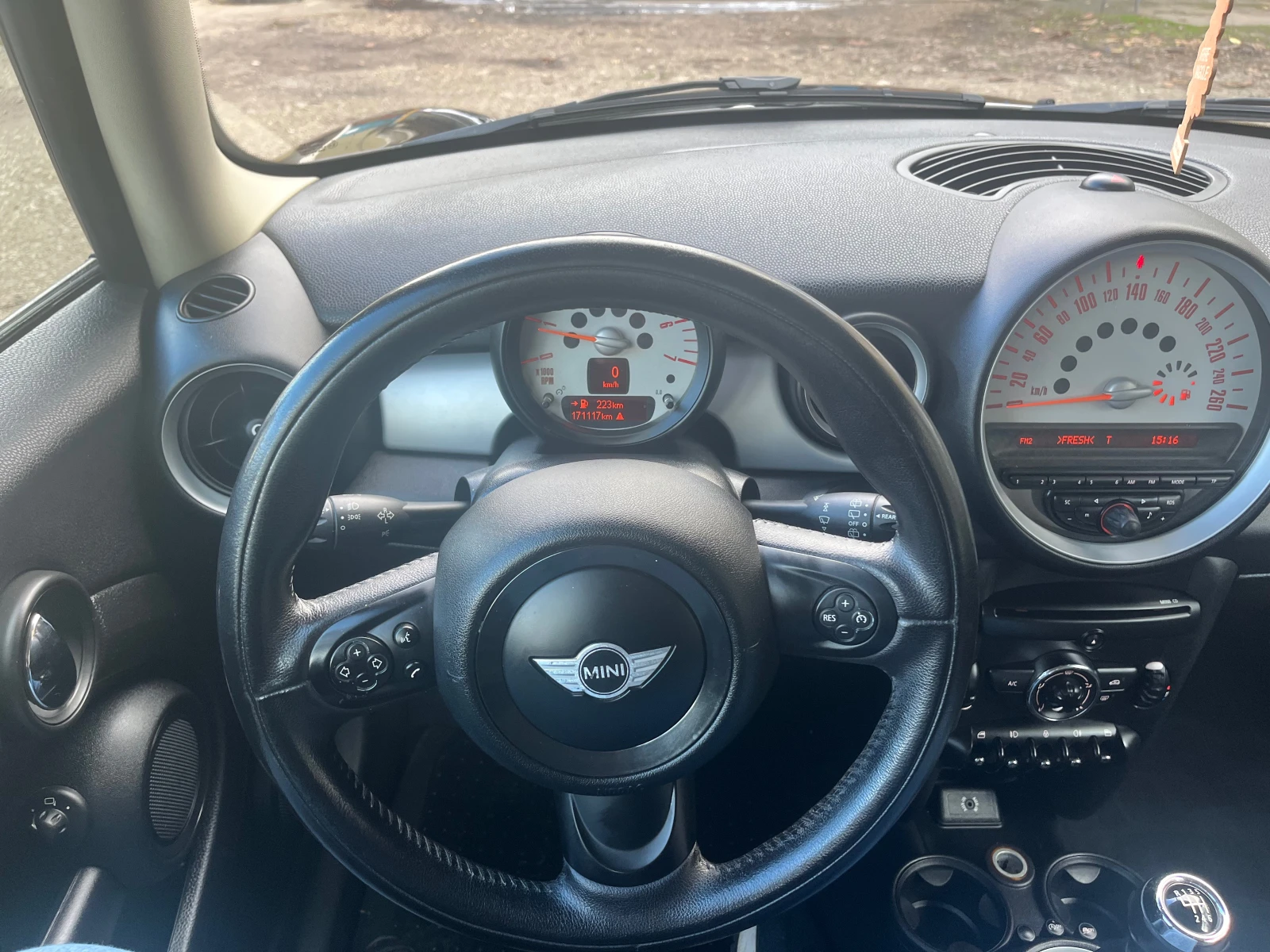 Mini Cooper Cooper D - изображение 10