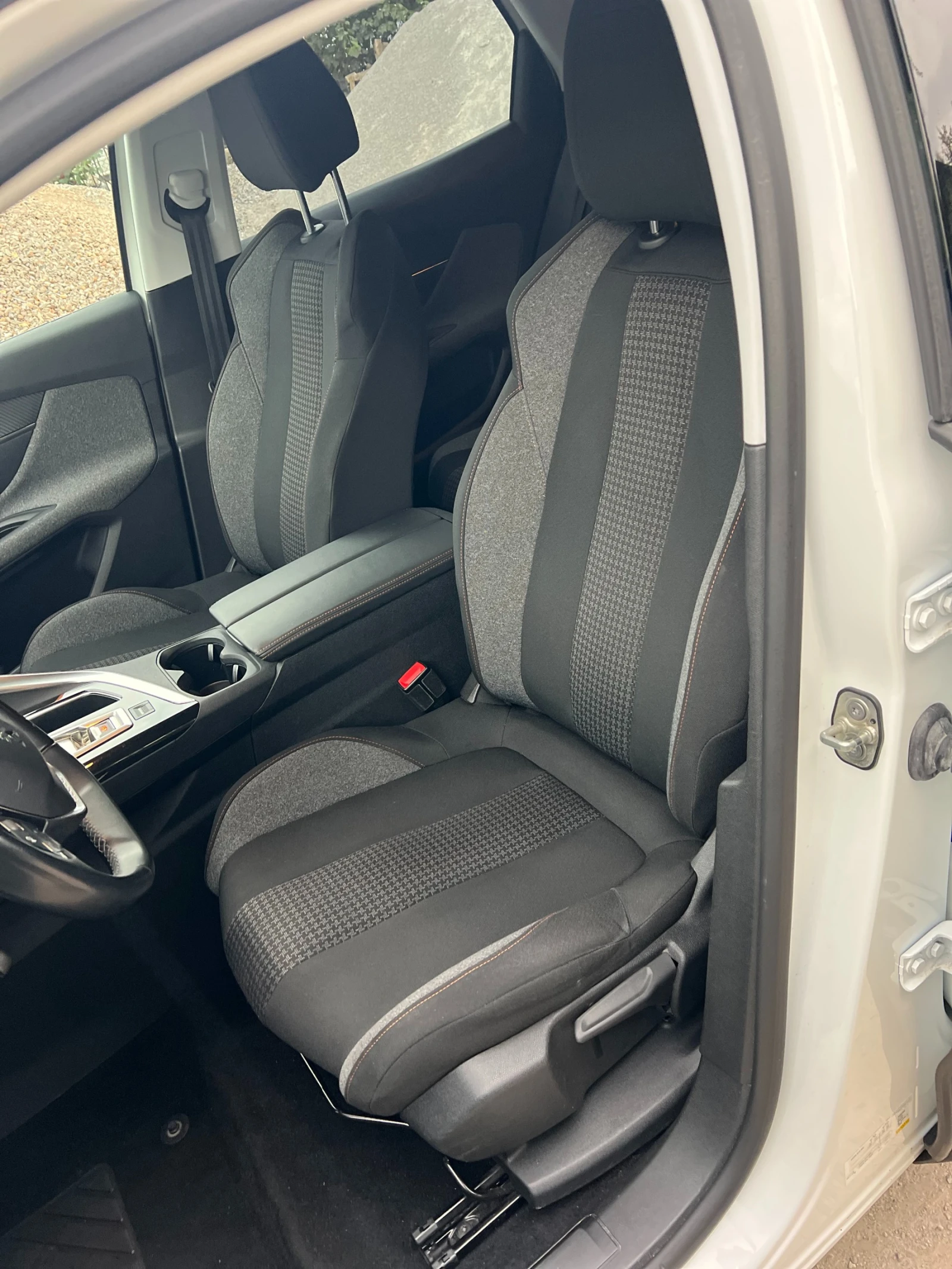 Peugeot 3008 1, 5 HDI 130hp | Mobile.bg � ����������� 10