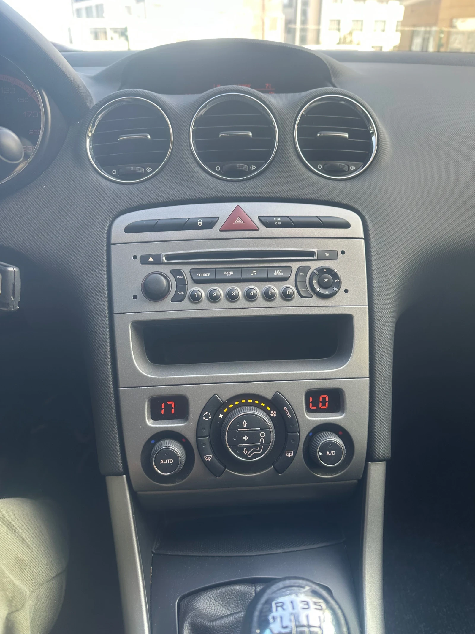 Peugeot 308 1.6hdi, снимка 10 - Автомобили и джипове - 53811436