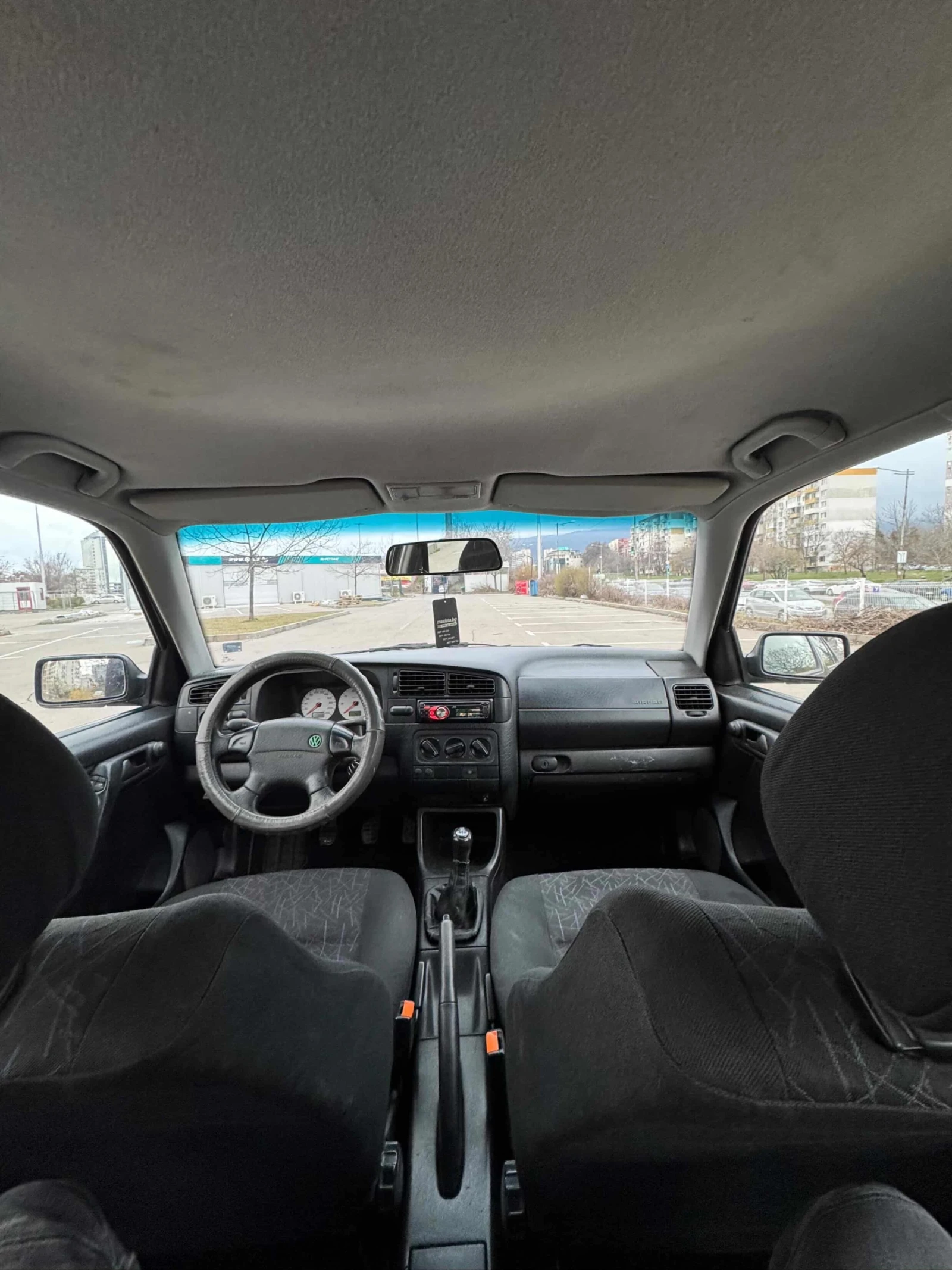 VW Golf 1.6 AEE, снимка 10 - Автомобили и джипове - 53952005