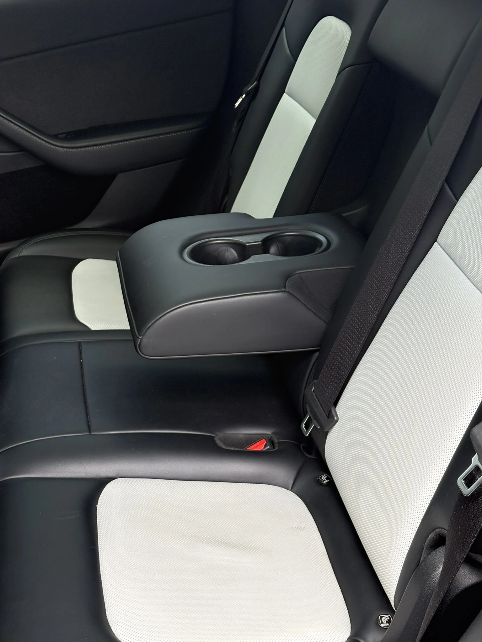 Tesla Model Y  Long Range AWD | Mobile.bg � ����������� 10