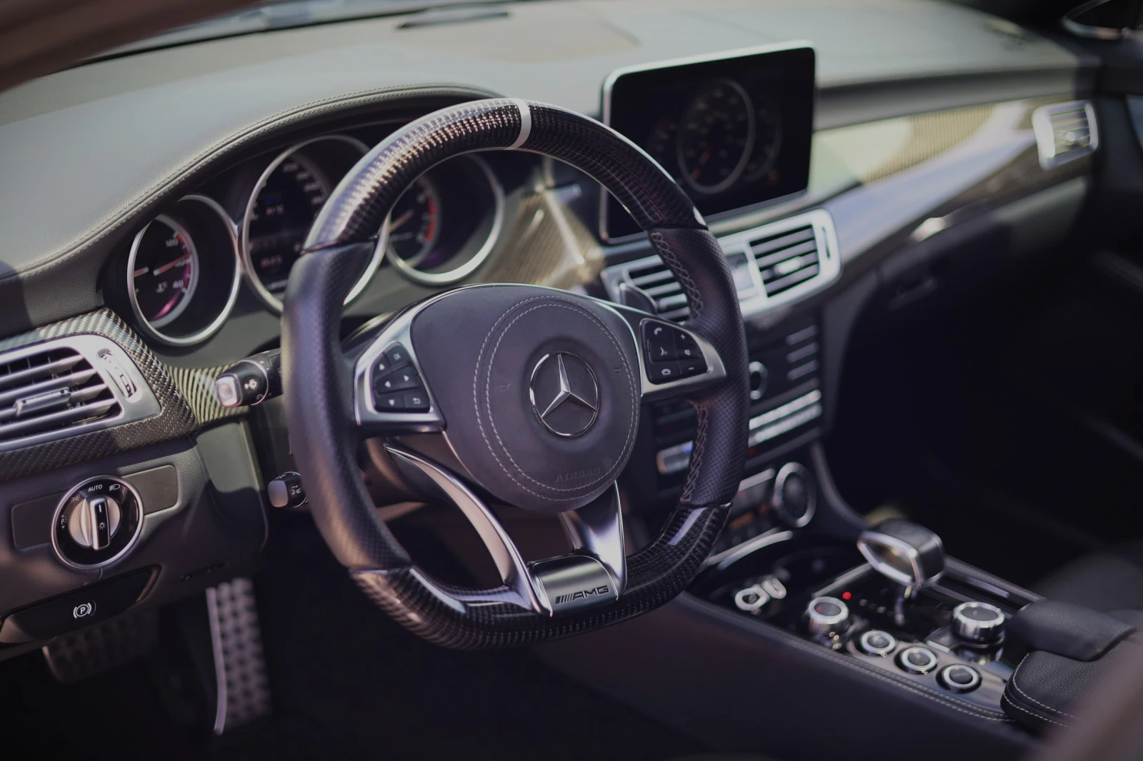 Mercedes-Benz CLS 63 AMG S 4-Matik, снимка 8 - Автомобили и джипове - 54604921