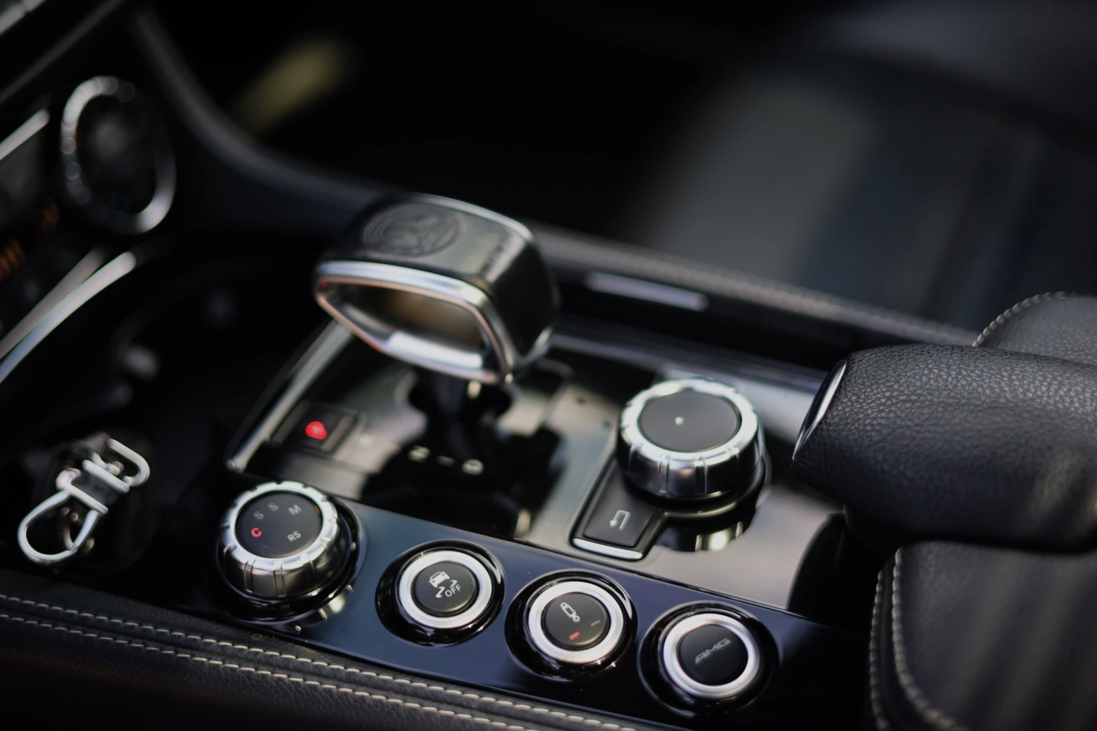 Mercedes-Benz CLS 63 AMG S 4-Matik, снимка 12 - Автомобили и джипове - 54604921