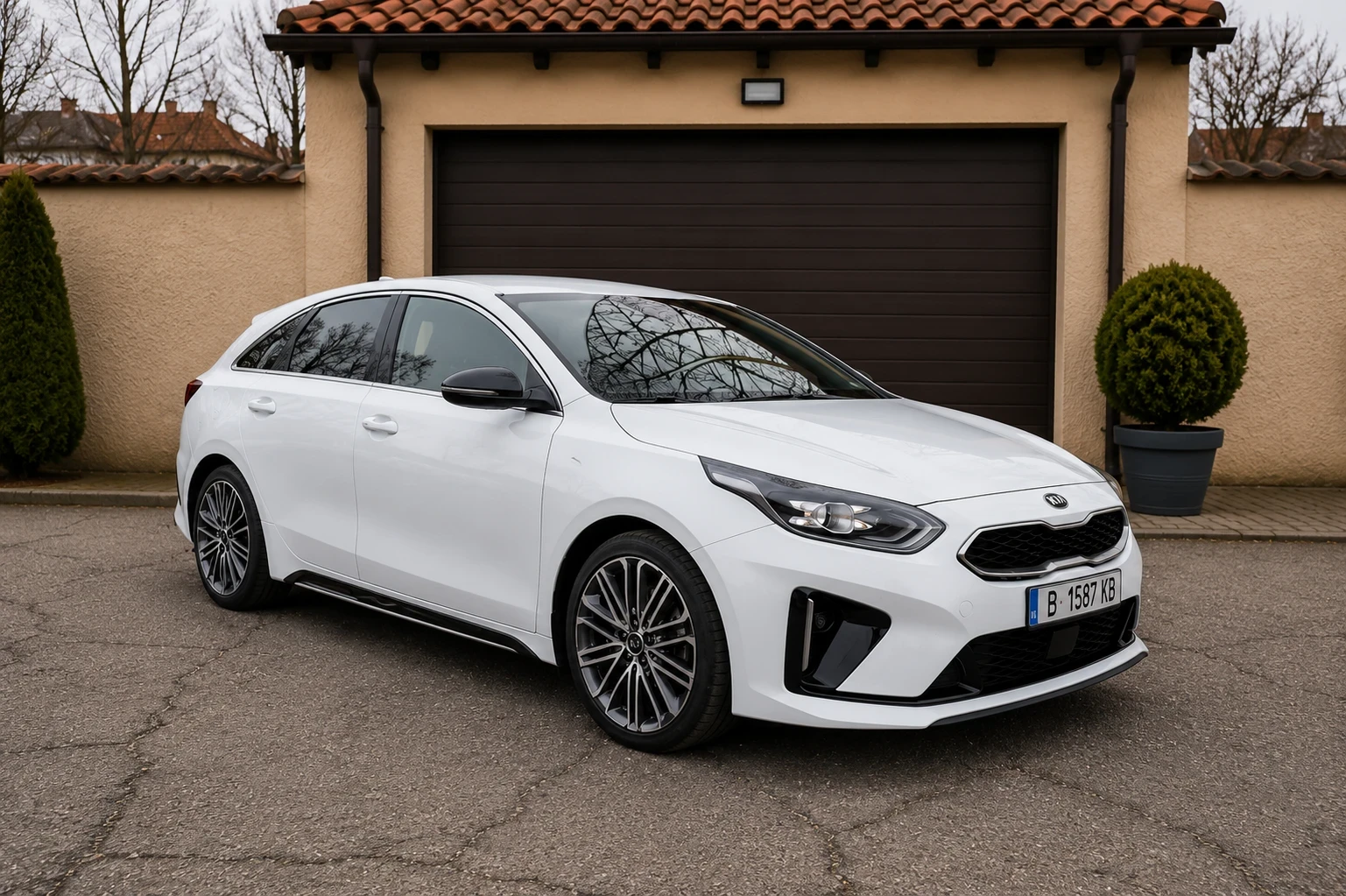 Kia Ceed 1.4 T GT Автомат Панорама Холандия , снимка 5 - Автомобили и джипове - 54657005