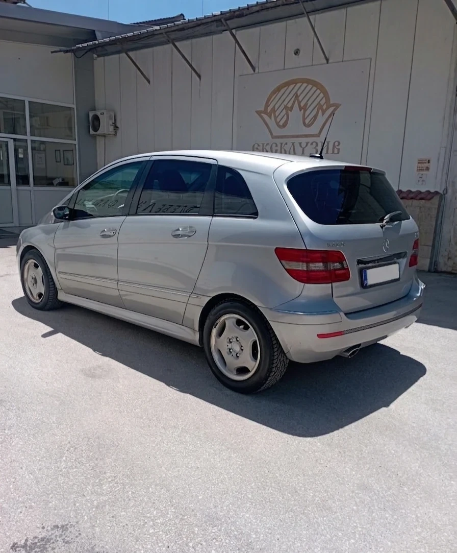 Mercedes-Benz B 200 CDI, снимка 3 - Автомобили и джипове - 54932341