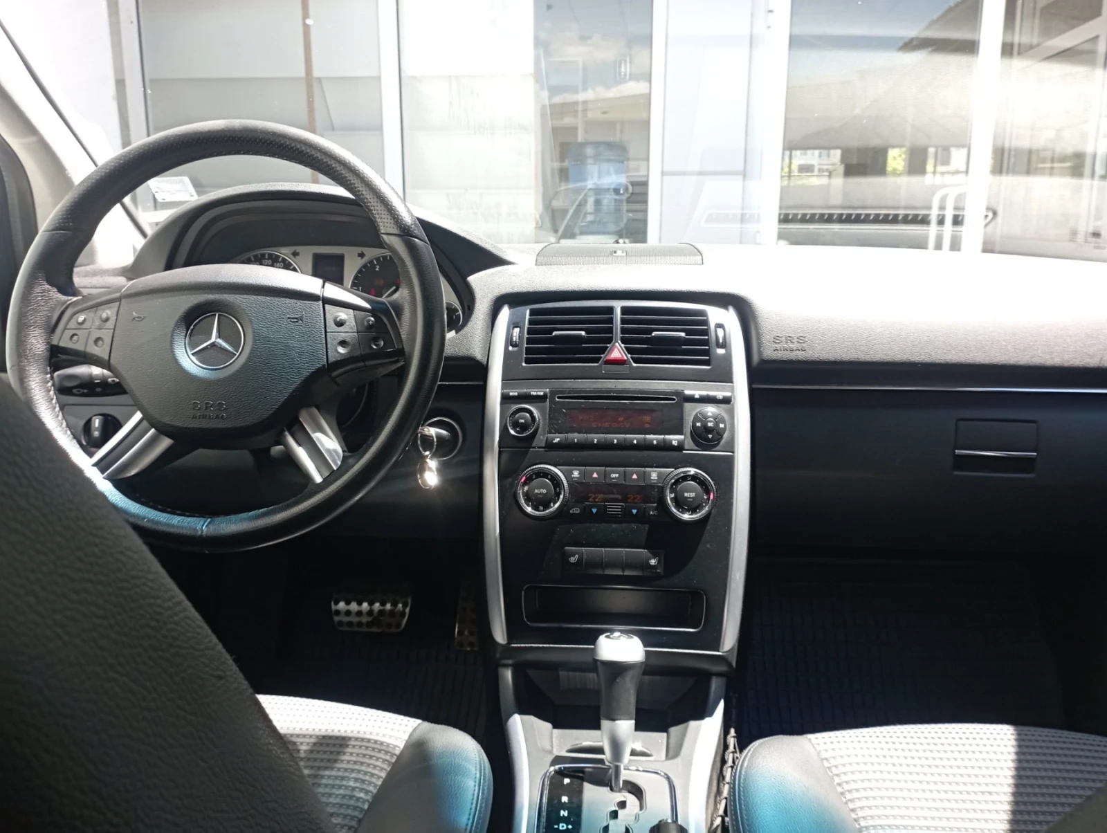 Mercedes-Benz B 200 CDI, снимка 5 - Автомобили и джипове - 54932341