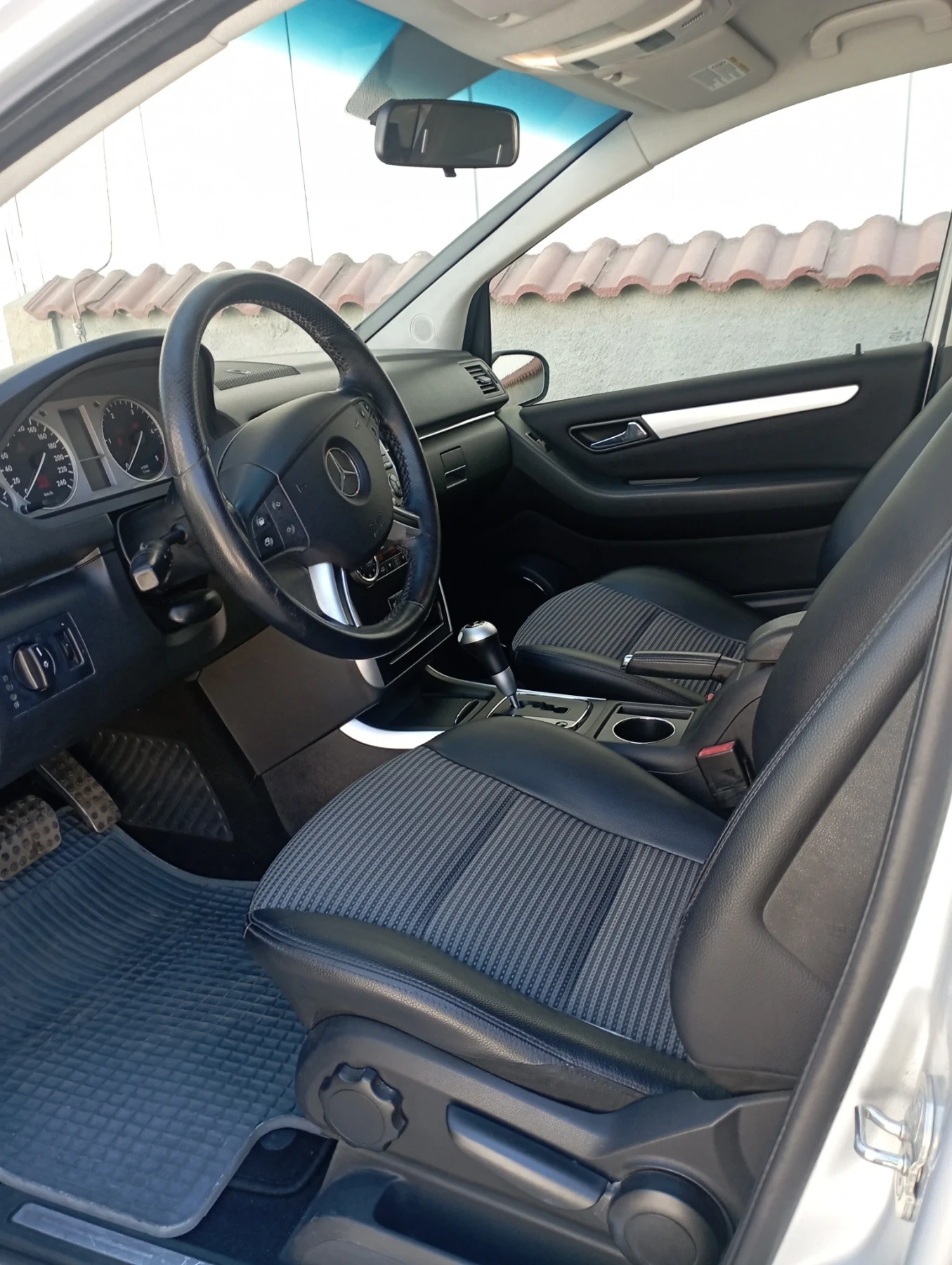 Mercedes-Benz B 200 CDI, снимка 7 - Автомобили и джипове - 54932341