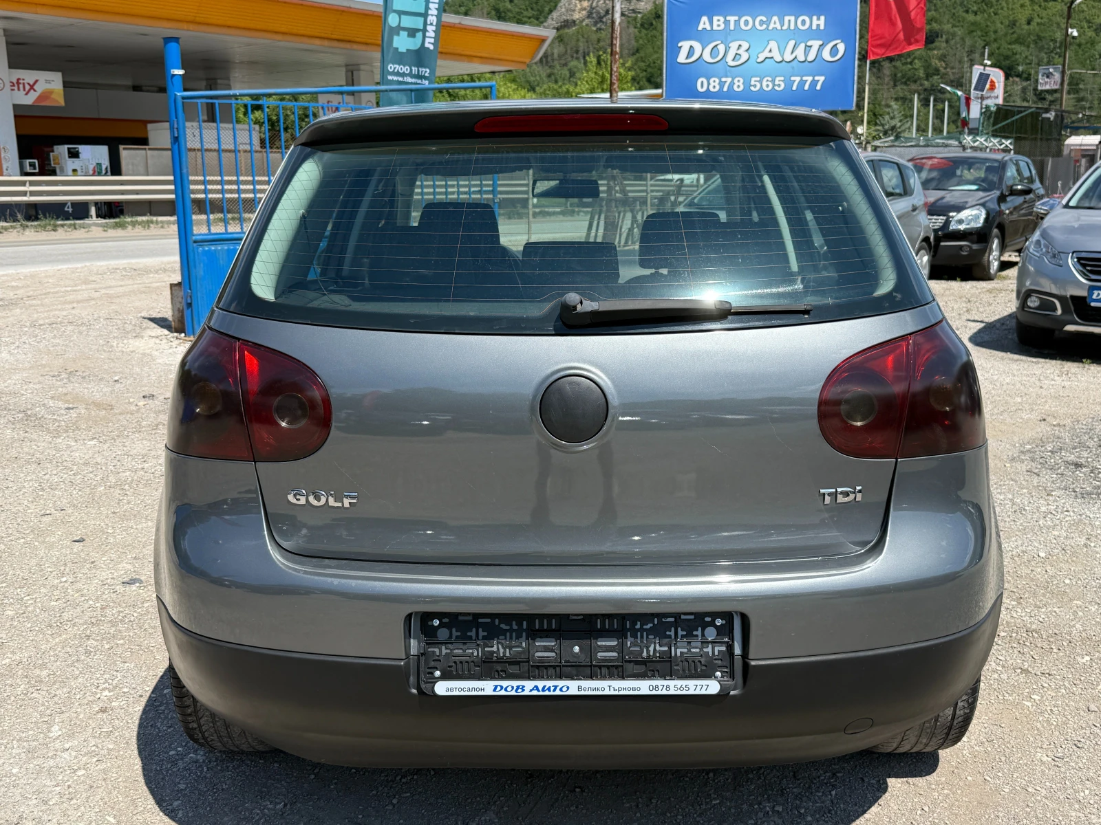 VW Golf 1.9TDI-105k.c-Тип "BKC"-навигация-CAR PLAY, снимка 5 - Автомобили и джипове - 54943559
