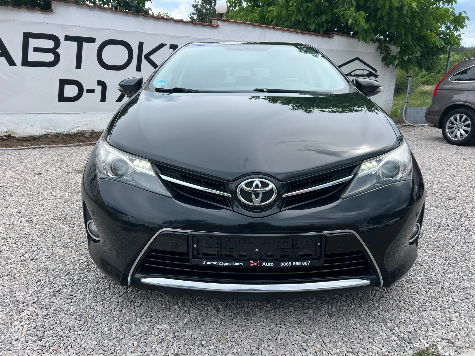 Toyota Auris 1.6-NAVI FULL, снимка 2 - Автомобили и джипове - 54944972