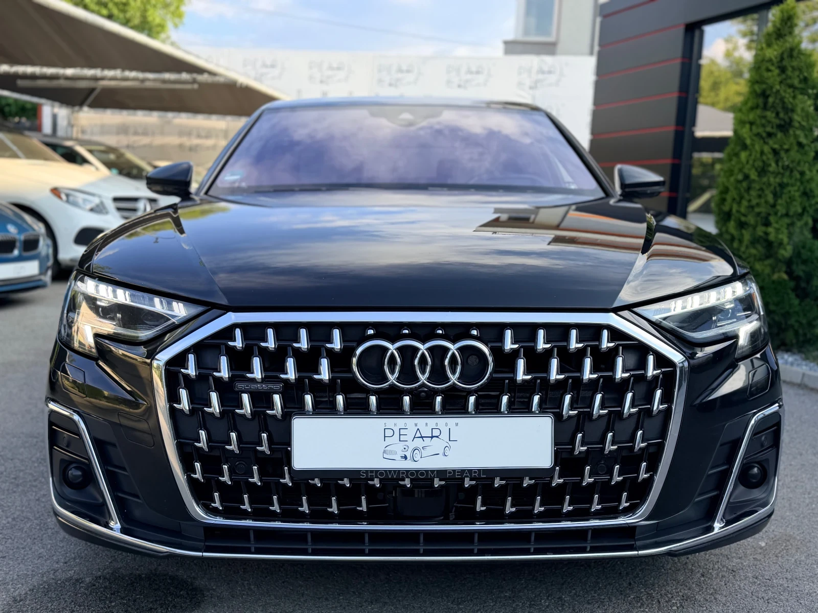 Audi A8 L 50TDI quattro Digital Matrix  Rear Executive HUD, снимка 2 - Автомобили и джипове - 55436693