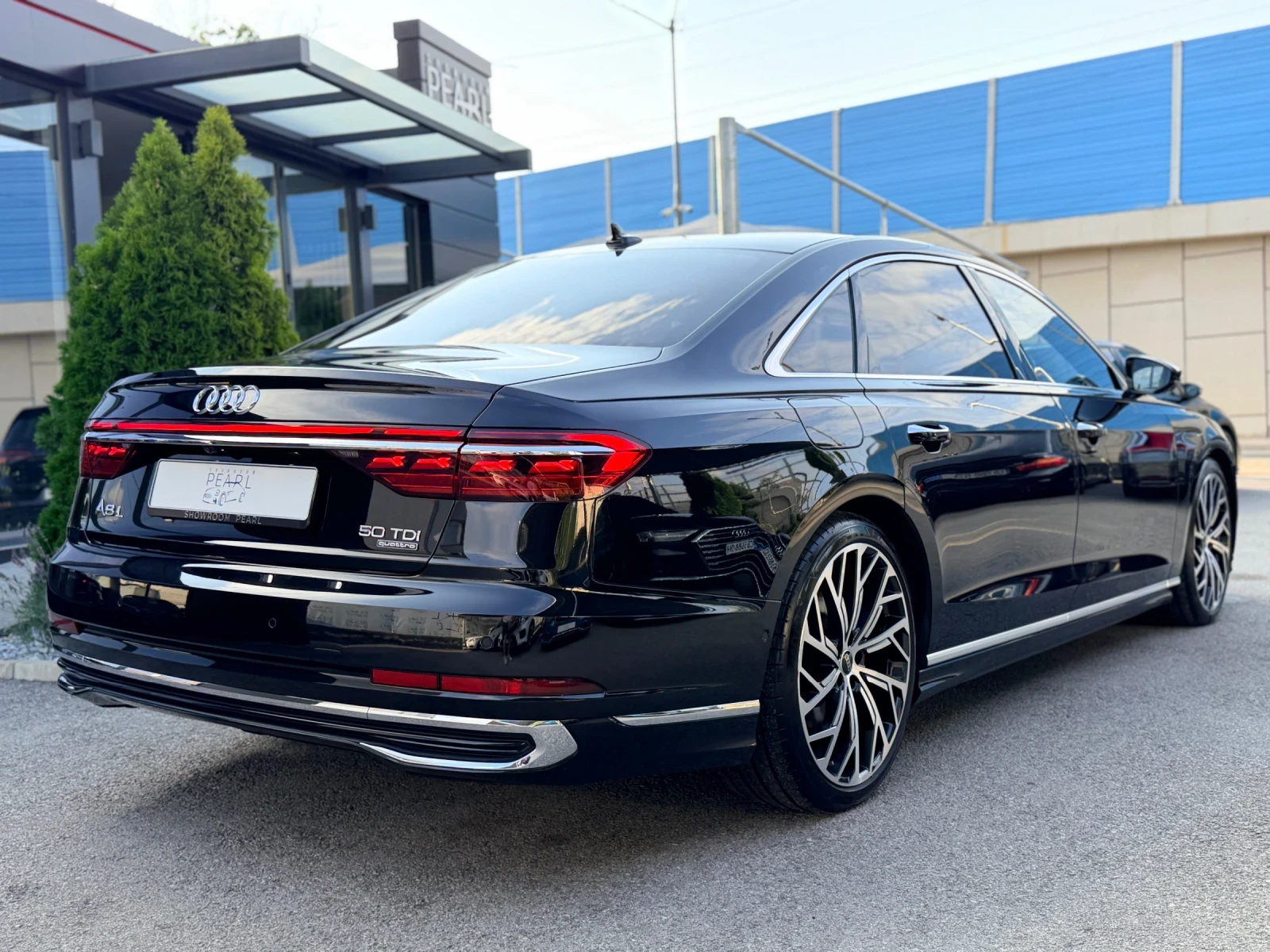 Audi A8 L 50TDI quattro Digital Matrix  Rear Executive HUD, снимка 6 - Автомобили и джипове - 55436693