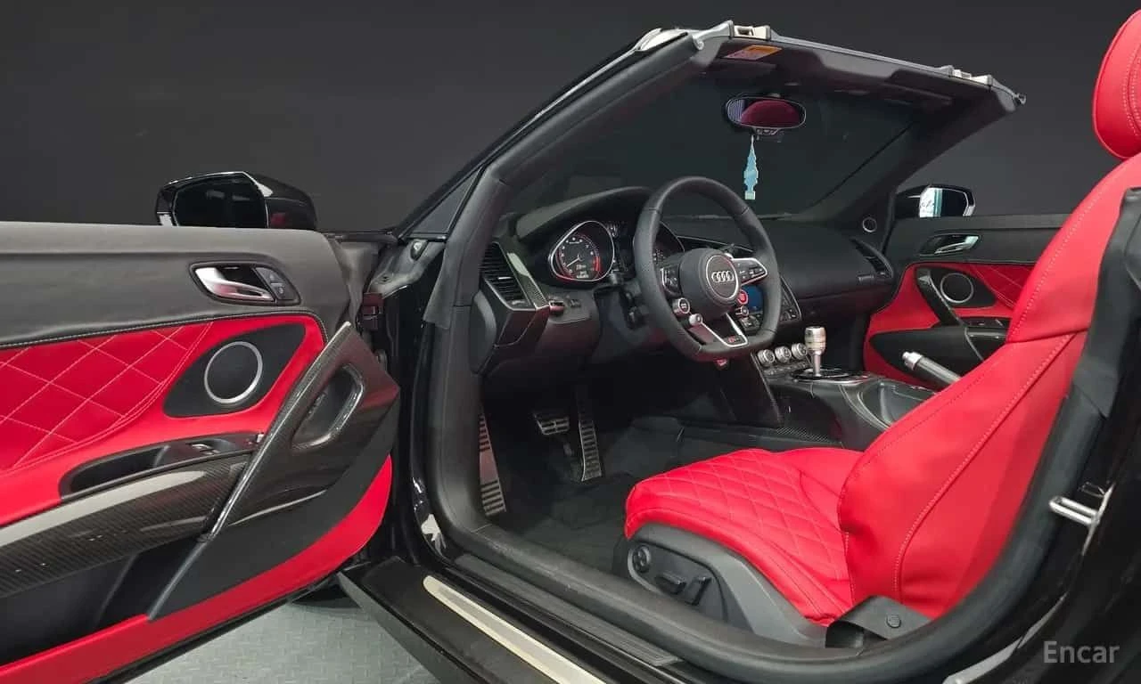 Audi R8 * 5.2 V10 Spyder * ЦЕНА ДО БГ, снимка 10 - Автомобили и джипове - 55629481