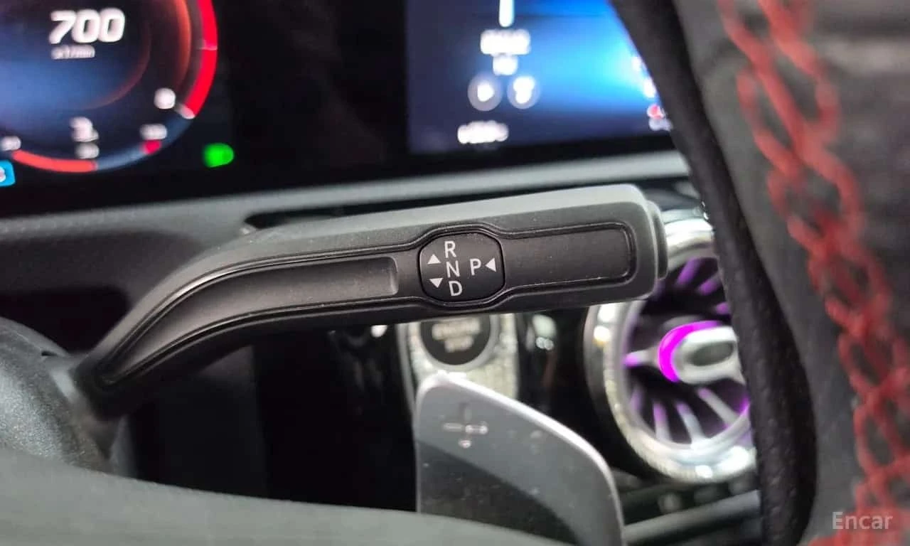 Mercedes-Benz CLA 250 CLA250 4MATIC, снимка 9 - Автомобили и джипове - 55787318