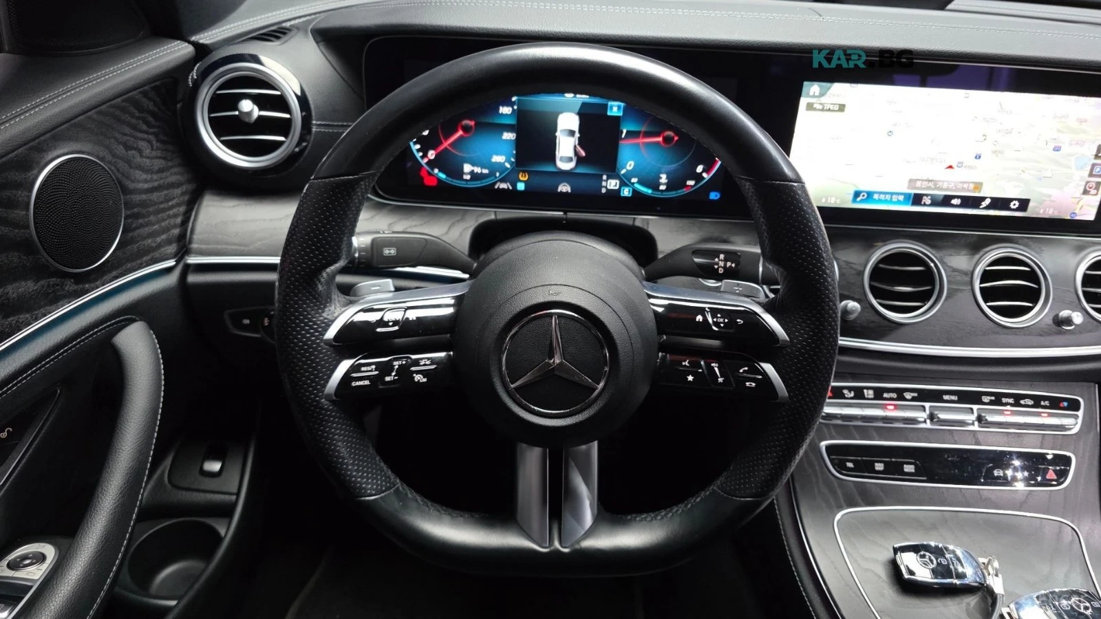 Mercedes-Benz E 220 d* 4MATIC* AMG-LINE* DISTRONIC* 360* КАМЕРА* ХЕДЪП, снимка 6 - Автомобили и джипове - 55787379