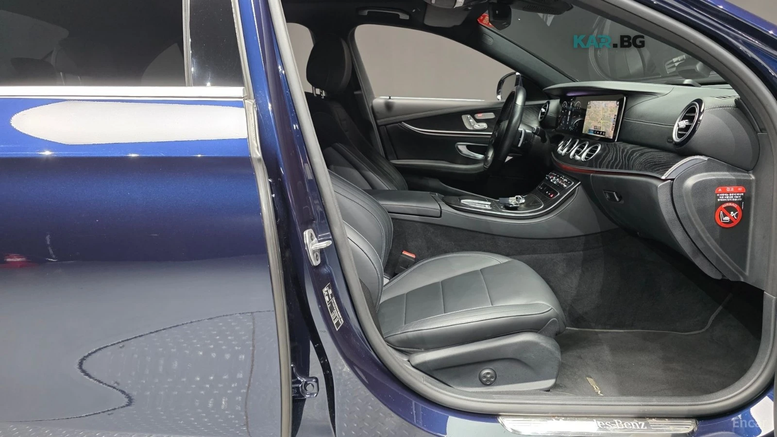 Mercedes-Benz E 220 d* 4MATIC* AMG-LINE* DISTRONIC* 360* КАМЕРА* ХЕДЪП, снимка 9 - Автомобили и джипове - 55787379