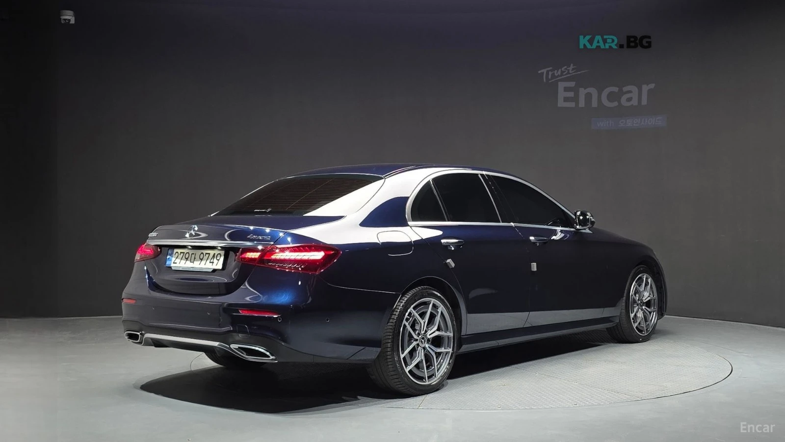 Mercedes-Benz E 220 d* 4MATIC* AMG-LINE* DISTRONIC* 360* КАМЕРА* ХЕДЪП, снимка 3 - Автомобили и джипове - 55787379