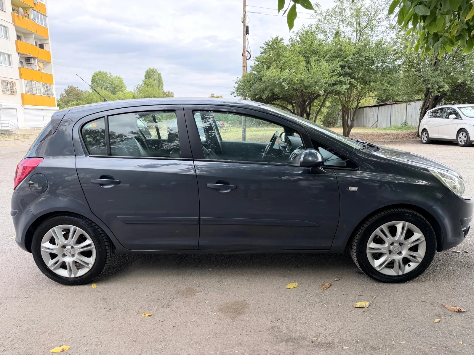 Opel Corsa, снимка 3 - Автомобили и джипове - 56108188