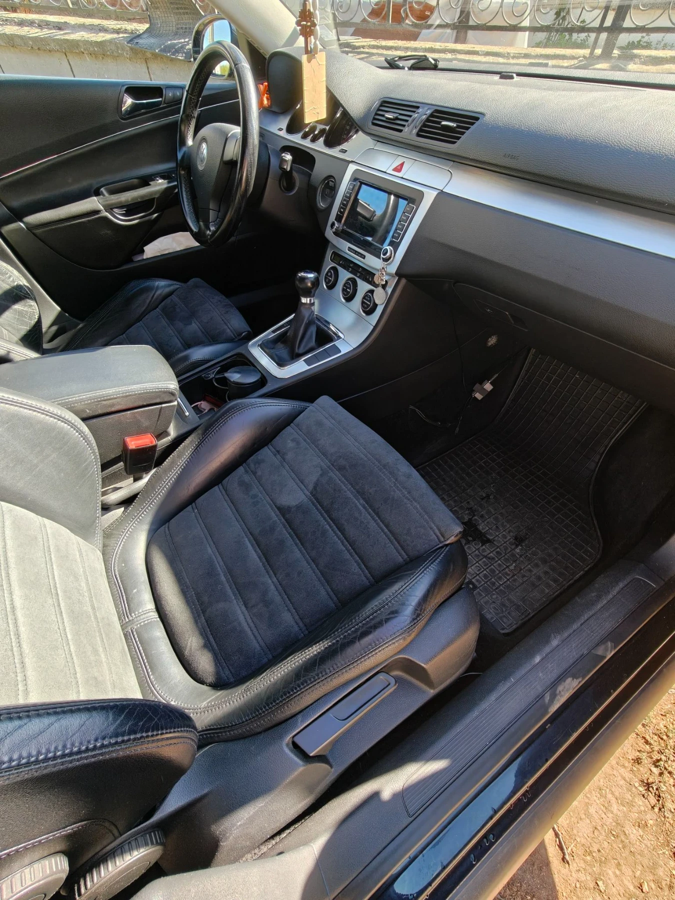 VW Passat, снимка 6 - Автомобили и джипове - 56364347