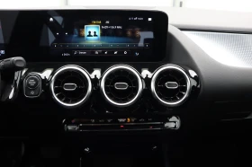 Mercedes-Benz GLA 200, снимка 16